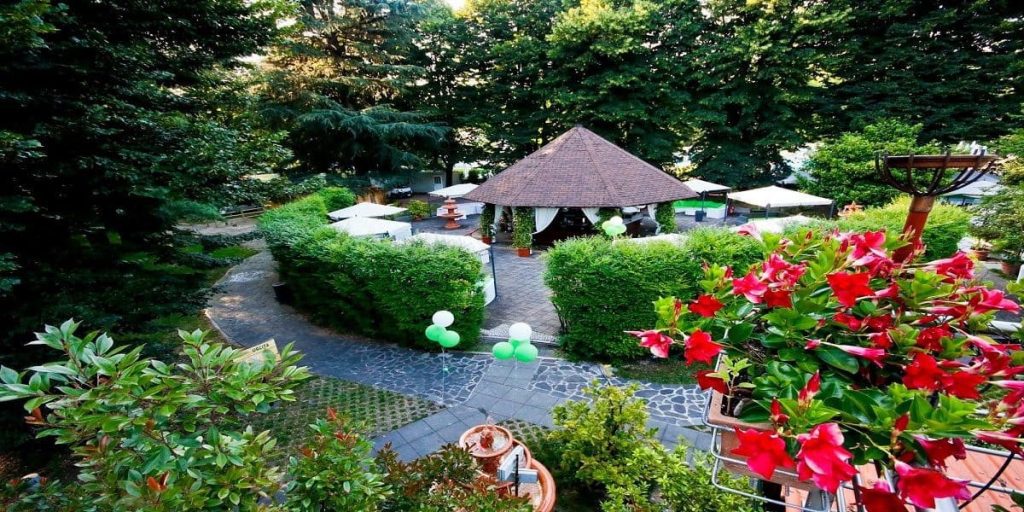 BEACH GARDEN CLUB