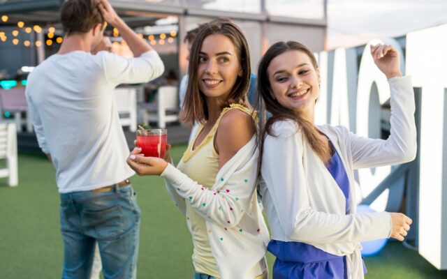 Festa di Laurea all’Idroscalo di Milano a Luglio: Location, Atmosfera e Come Organizzare tutto Gratis